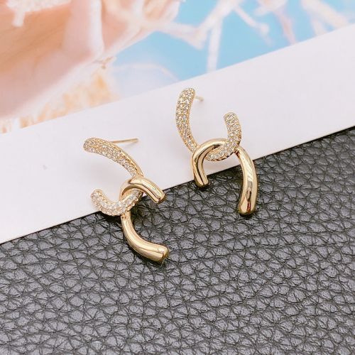 Duo Tone Bar Earrings, Gold Bar Earrings | D5688